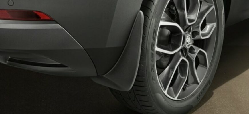 Брызговики Шкода Карок